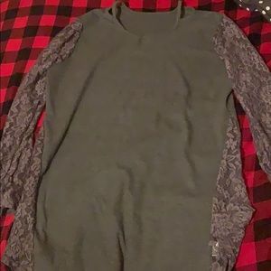 Long sleeve gray shirt with lace